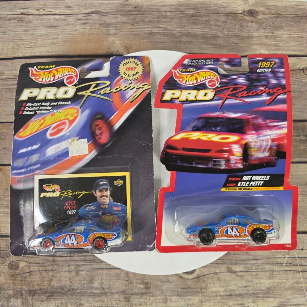 Hot Wheels Kyle Petty 1997 Collectors 1st Edition Die-Cast Pro Racing Pontiac Gr
